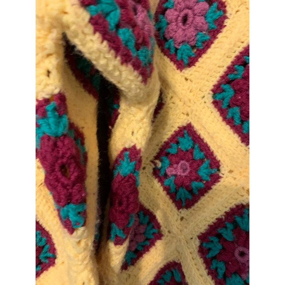 Vintage 70s handmade crochet yellow granny square blanket sweater size medium - Picture 4 of 11
